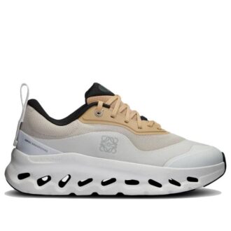 On Running x LOEWE Cloudtilt 2 “Tan White” On Running x LOEWE Cloudtilt 2 “Tan White”